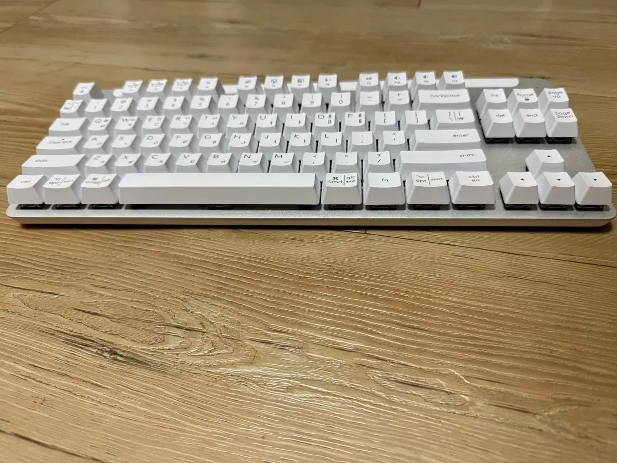 로지텍 SIGNATURE K855 무선 키보드